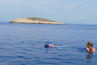 Private snorkeling trips by Ilirio - calm sea surface and two snorkels