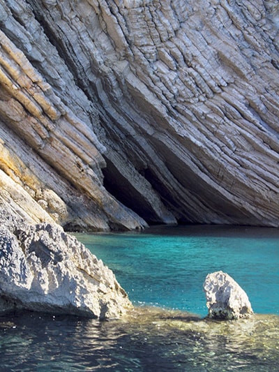 Spectacular rock formation of Vis and Bisevo - Ilirio's Three caves Tour departing Split