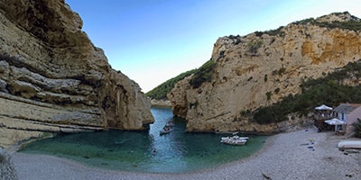 Stiniva cove, Ilirio's Three Caves Tour, Ilirio's Hvar Tours